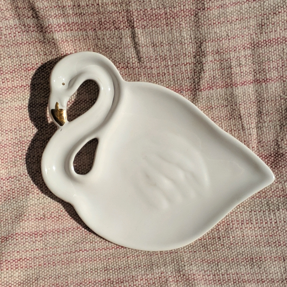 Catchall Flamingo Dish White Gold